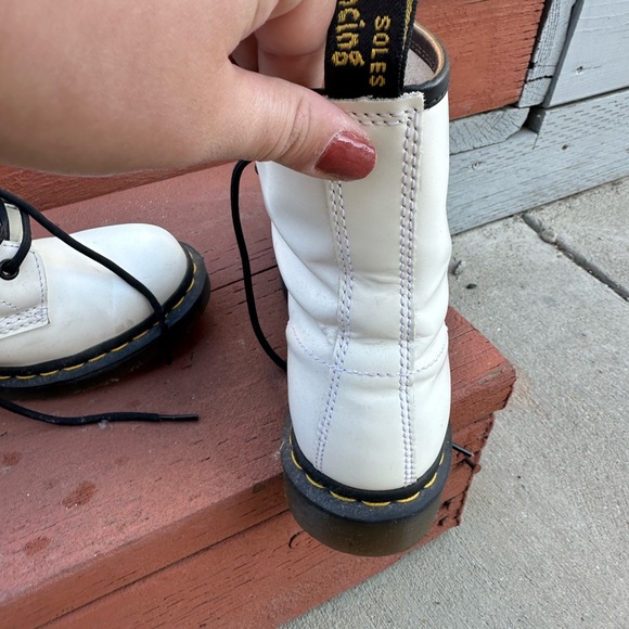 WHITE leather Dr. Martens 1460 lace up boots - good condition - size US 7 L - Picture 5 of 16